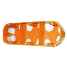 Boîte triple BBC entraxe71 mm profondeur 40 mm